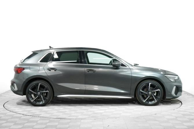 Audi A3 IV (8Y) с пробегом 2021 года, цена 2 950 000 рублей, 54000 км, хэтчбек, Автокод Объявления