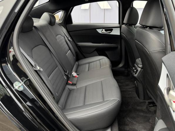 Kia K3 II (China Market) Рестайлинг с пробегом 2025 года, цена 2 880 000 рублей, 44 км, седан, Автокод Объявления