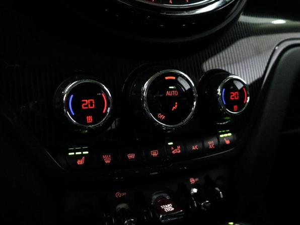 Mini Countryman II с пробегом 2017 года, цена 2 339 000 рублей, 68900 км, внедорожник, Автокод Объявления