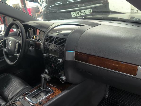 Volkswagen Touareg I Рестайлинг с пробегом 2008 года, цена 1 219 900 рублей, 250000 км, внедорожник, Автокод Объявления