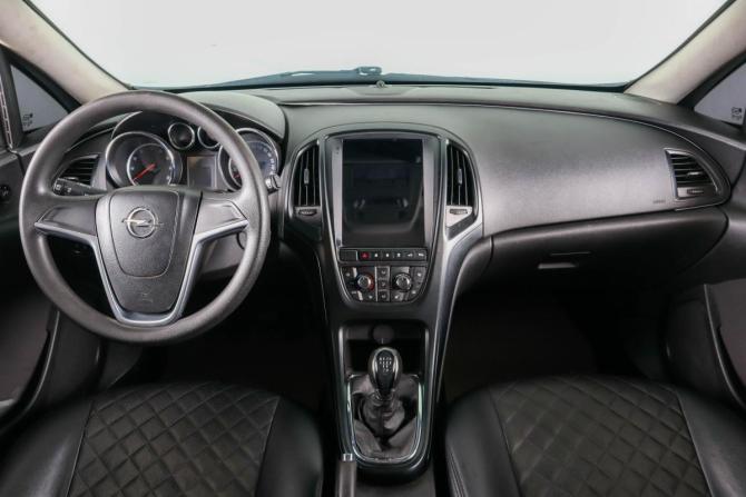 Opel Astra J Рестайлинг с пробегом 2013 года, цена 629 000 рублей, 279828 км, хэтчбек, Автокод Объявления