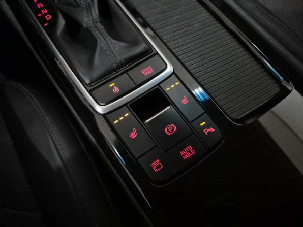 Kia Optima IV Рестайлинг с пробегом 2019 года, цена 2 350 000 рублей, 139318 км, седан, Автокод Объявления