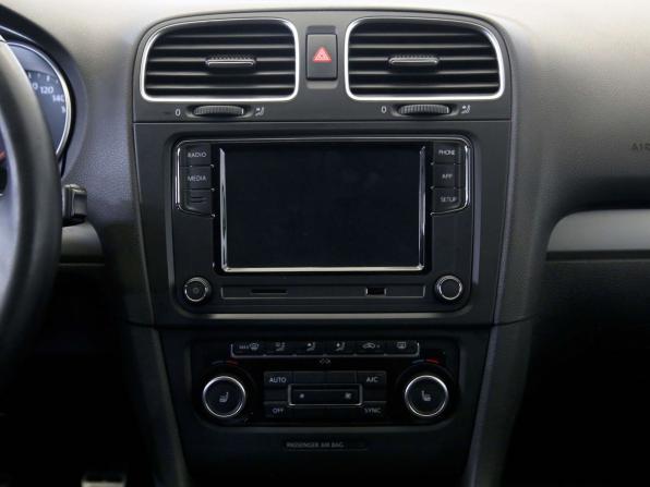Volkswagen Golf VI с пробегом 2012 года, цена 745 000 рублей, 134000 км, хэтчбек, Автокод Объявления