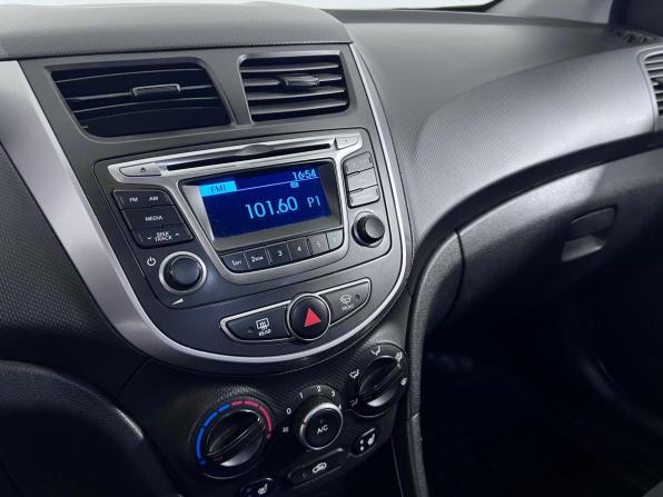 Hyundai Solaris I Рестайлинг с пробегом 2015 года, цена 1 127 000 рублей, 128221 км, седан, Автокод Объявления