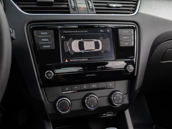Skoda Octavia III (A7) Рестайлинг с пробегом 2018 года, цена 1 750 000 рублей, 61843 км, лифтбек, Автокод Объявления