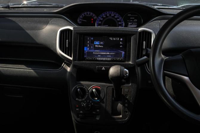 Suzuki Solio III с пробегом 2019 года, цена 990 000 рублей, 169355 км, микровэн, Автокод Объявления