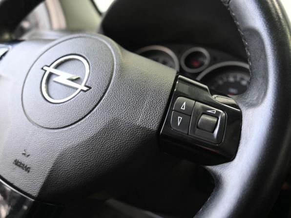 Opel Astra H Рестайлинг с пробегом 2008 года, цена 509 900 рублей, 140000 км, седан, Автокод Объявления