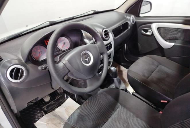 Renault Sandero I с пробегом 2011 года, цена 653 000 рублей, 83168 км, хэтчбек, Автокод Объявления