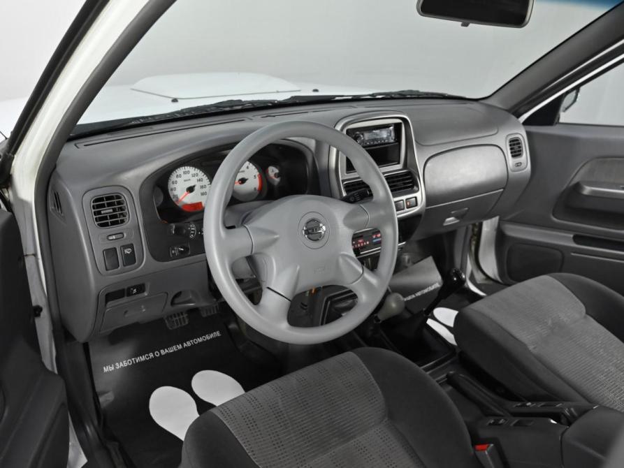 Nissan NP300 Москва  - изображение 5