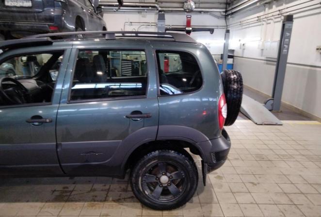 Chevrolet Niva I Рестайлинг с пробегом 2018 года, цена 644 000 рублей, 50900 км, внедорожник, Автокод Объявления