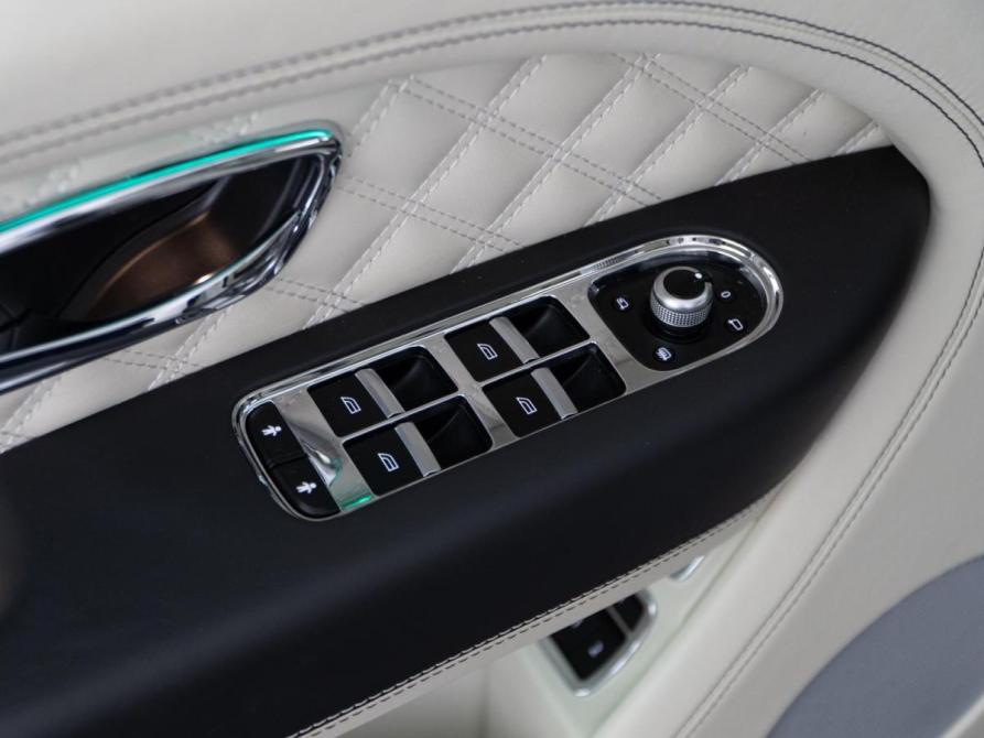 Bentley Bentayga I Рестайлинг Москва  - изображение 18