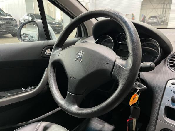 Peugeot 408 I с пробегом 2012 года, цена 595 000 рублей, 167350 км, седан, Автокод Объявления