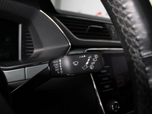 Skoda Superb III с пробегом 2019 года, цена 1 400 000 рублей, 246298 км, лифтбек, Автокод Объявления