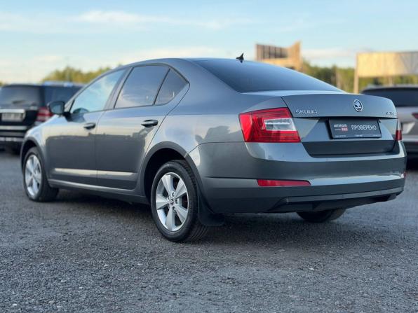 Skoda Octavia III (A7) с пробегом 2015 года, цена 895 000 рублей, 358040 км, лифтбек, Автокод Объявления