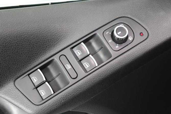 Volkswagen Tiguan I Рестайлинг с пробегом 2012 года, цена 1 357 000 рублей, 160000 км, внедорожник, Автокод Объявления