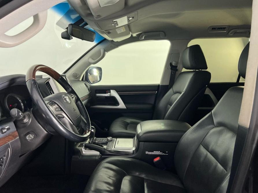 Toyota Land Cruiser 200 Series Рестайлинг 2 Архангельск  - изображение 15