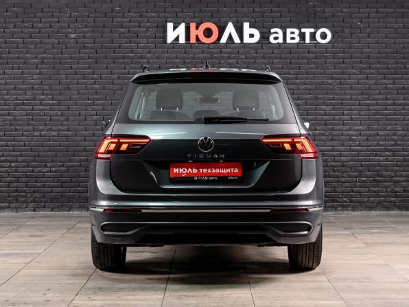 Volkswagen Tiguan II Рестайлинг с пробегом 2021 года, цена 2 790 000 рублей, 89423 км, внедорожник, Автокод Объявления
