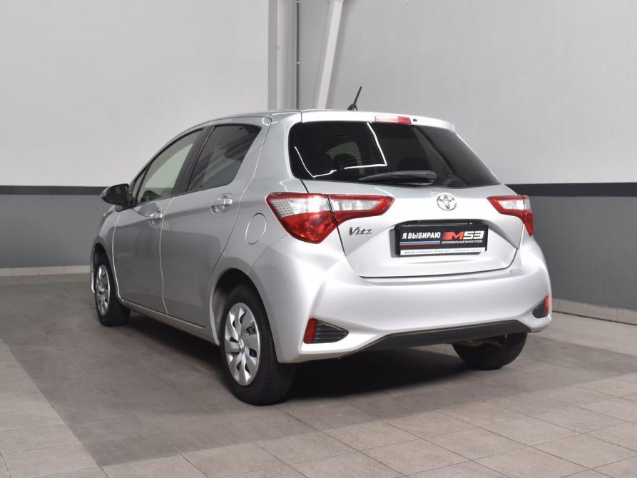 Toyota Vitz III (XP130) Рестайлинг 2 Кемерово  - изображение 4