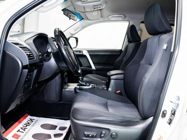 Toyota Land Cruiser Prado 150 Series Рестайлинг 2 с пробегом 2019 года, цена 5 100 000 рублей, 64800 км, внедорожник, Автокод Объявления
