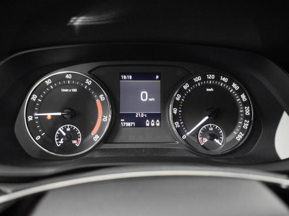 Skoda Octavia IV (A8) с пробегом 2021 года, цена 1 843 100 рублей, 173871 км, лифтбек, Автокод Объявления