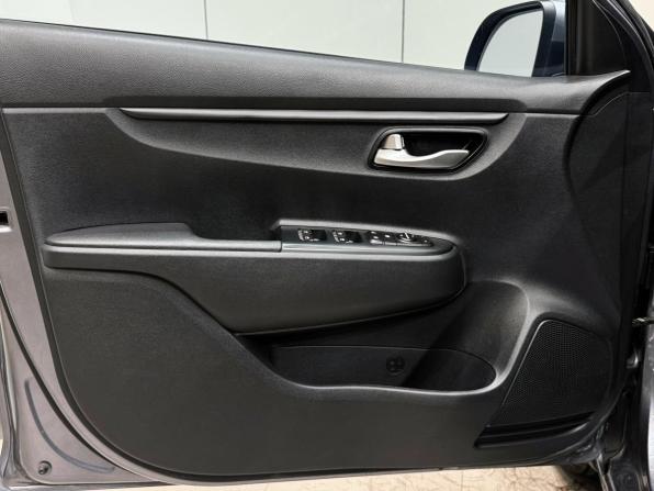 Kia Rio IV Рестайлинг с пробегом 2020 года, цена 1 439 000 рублей, 132888 км, седан, Автокод Объявления