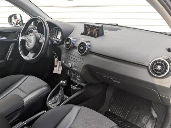 Audi A1 I (8X) с пробегом 2012 года, цена 1 200 000 рублей, 95101 км, хэтчбек, Автокод Объявления