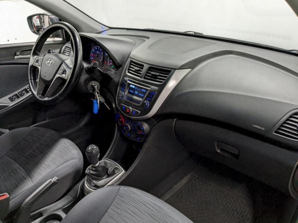 Hyundai Solaris I Рестайлинг с пробегом 2016 года, цена 850 000 рублей, 140606 км, седан, Автокод Объявления