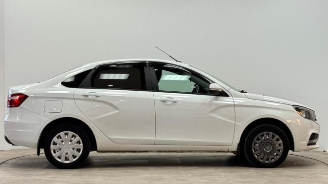 Lada (ВАЗ) Vesta I с пробегом 2018 года, цена 899 000 рублей, 120154 км, седан, Автокод Объявления