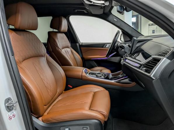 BMW X7 I (G07) Рестайлинг с пробегом 2023 года, цена 11 910 000 рублей, 68991 км, внедорожник, Автокод Объявления