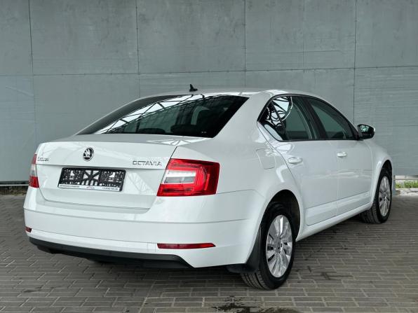 Skoda Octavia III (A7) Рестайлинг с пробегом 2019 года, цена 1 870 000 рублей, 68900 км, лифтбек, Автокод Объявления