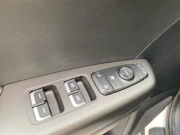 Kia Sportage IV Рестайлинг с пробегом 2020 года, цена 2 650 000 рублей, 79024 км, внедорожник, Автокод Объявления