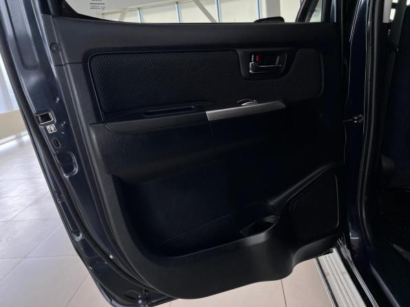 Toyota Hilux VII Рестайлинг с пробегом 2015 года, цена 2 450 000 рублей, 229823 км, пикап, Автокод Объявления