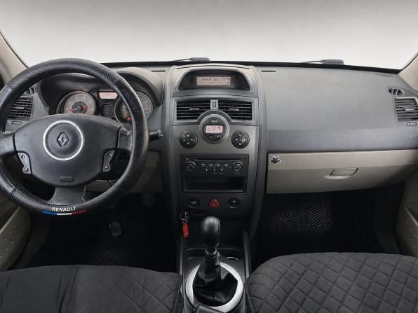 Renault Megane II Рестайлинг с пробегом 2006 года, цена 479 000 рублей, 260000 км, седан, Автокод Объявления