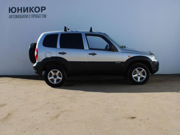 Chevrolet Niva I Рестайлинг с пробегом 2010 года, цена 329 000 рублей, 109248 км, внедорожник, Автокод Объявления