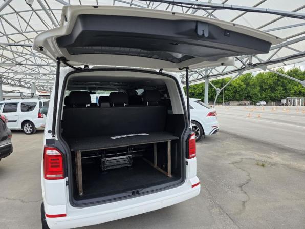 Volkswagen Caravelle T6 с пробегом 2016 года, цена 2 695 000 рублей, 267002 км, минивэн, Автокод Объявления