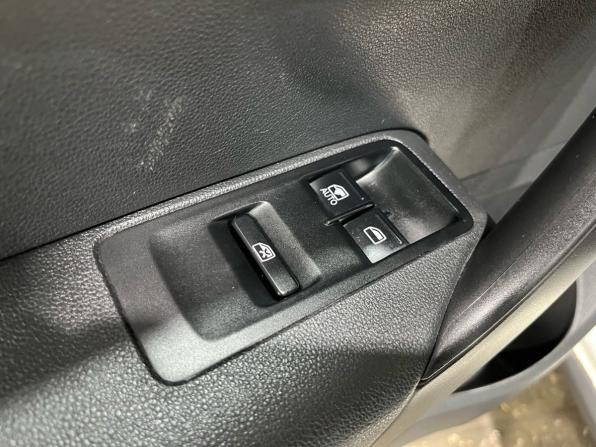 Volkswagen Polo V Рестайлинг с пробегом 2015 года, цена 550 000 рублей, 170933 км, седан, Автокод Объявления