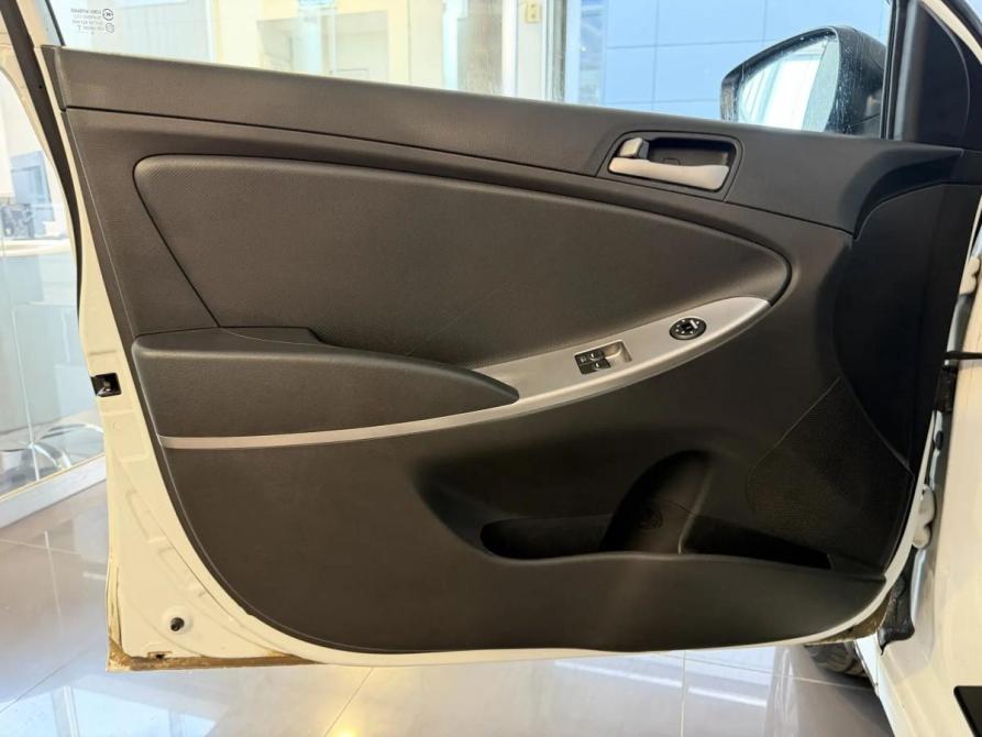Hyundai Solaris I Рестайлинг Подольск  - изображение 11