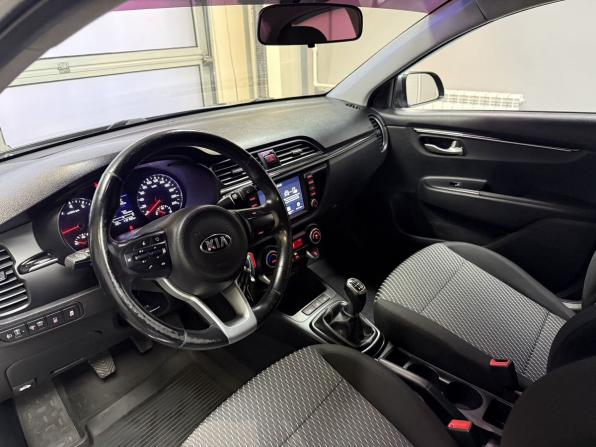 Kia Rio IV с пробегом 2018 года, цена 1 390 000 рублей, 112160 км, седан, Автокод Объявления