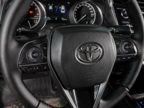 Toyota Camry VIII (XV70) с пробегом 2019 года, цена 2 549 000 рублей, 258663 км, седан, Автокод Объявления