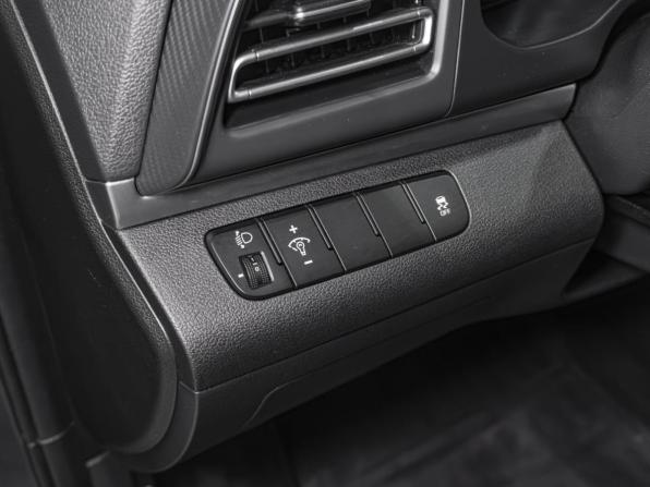 Hyundai Elantra VI (AD) Рестайлинг с пробегом 2019 года, цена 1 650 000 рублей, 140181 км, седан, Автокод Объявления