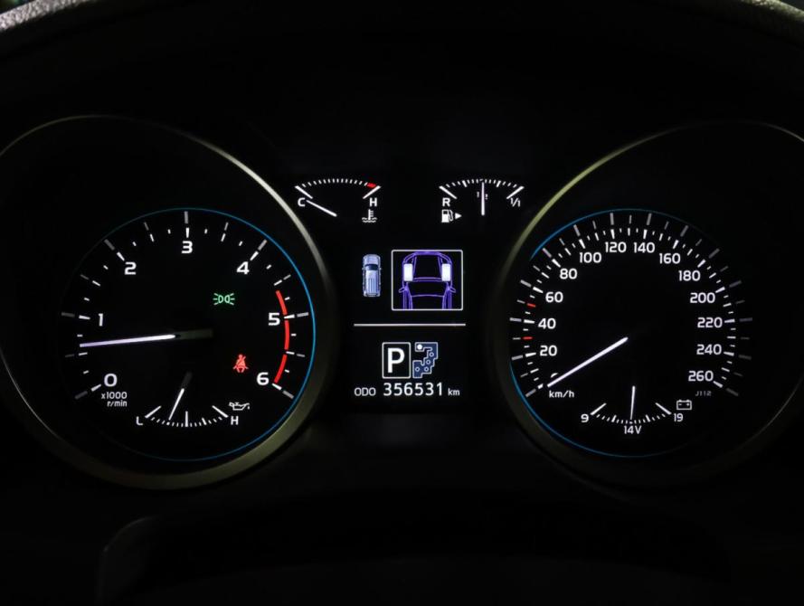 Toyota Land Cruiser 200 Series Рестайлинг 1 Москва  - изображение 17