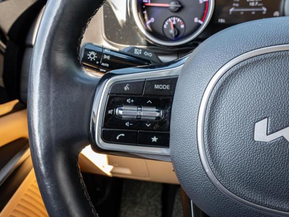 Kia Carnival IV с пробегом 2021 года, цена 3 990 000 рублей, 64696 км, минивэн, Автокод Объявления