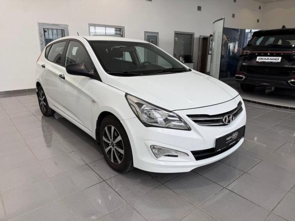 Hyundai Solaris I Рестайлинг с пробегом 2015 года, цена 1 096 000 рублей, 93800 км, хэтчбек, Автокод Объявления