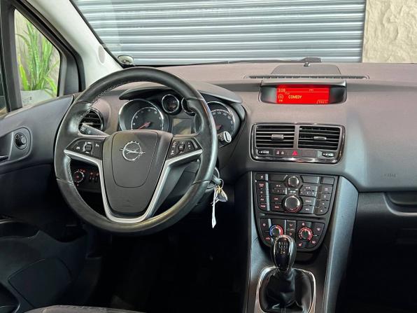 Opel Meriva B с пробегом 2011 года, цена 775 000 рублей, 95331 км, компактвэн, Автокод Объявления