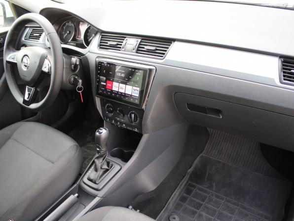 Skoda Rapid I Рестайлинг с пробегом 2018 года, цена 1 329 000 рублей, 94943 км, лифтбек, Автокод Объявления