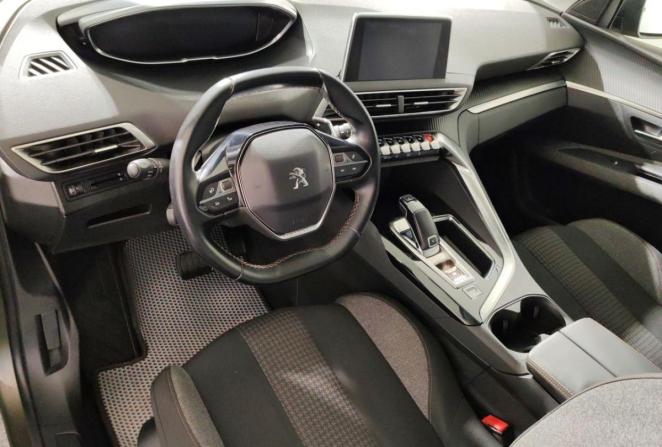 Peugeot 5008 II с пробегом 2018 года, цена 1 820 000 рублей, 159761 км, внедорожник, Автокод Объявления