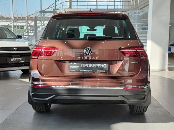Volkswagen Tiguan II Рестайлинг с пробегом 2021 года, цена 3 260 000 рублей, 133637 км, внедорожник, Автокод Объявления