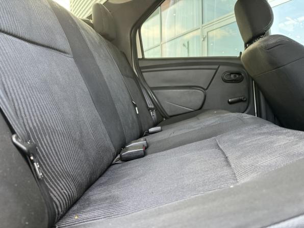 Renault Logan I Рестайлинг с пробегом 2014 года, цена 397 000 рублей, 365988 км, седан, Автокод Объявления