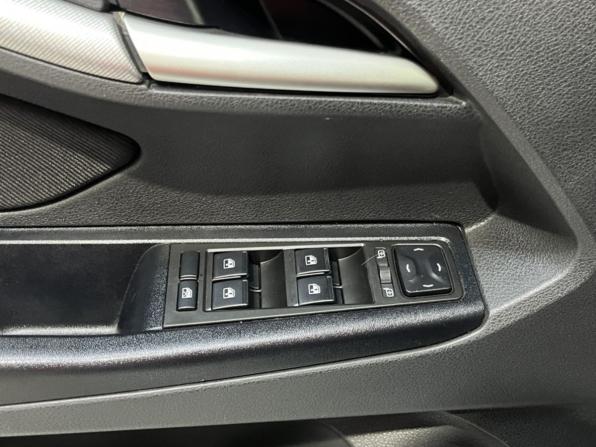 Lada (ВАЗ) Vesta I с пробегом 2020 года, цена 1 075 000 рублей, 102037 км, седан, Автокод Объявления