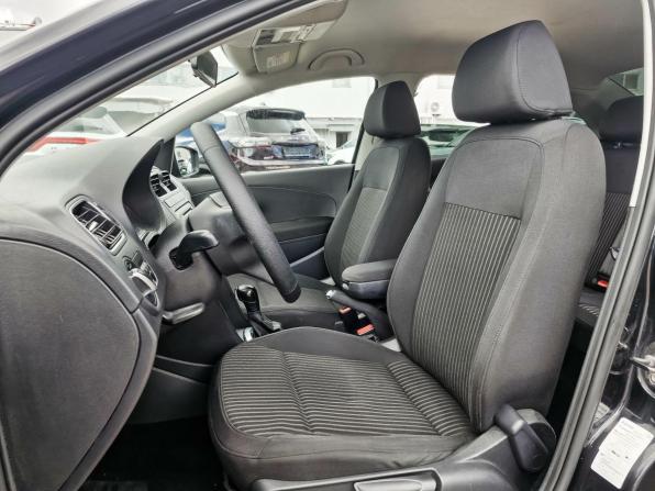 Volkswagen Polo V с пробегом 2011 года, цена 724 000 рублей, 172436 км, седан, Автокод Объявления